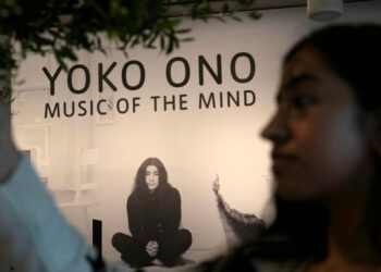 Yoko Ono invita a la creación en su gran exposición en Londres