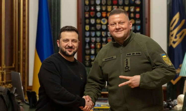 Crisis en Ucrania: Destitución del comandante en jefe de las fuerzas armadas