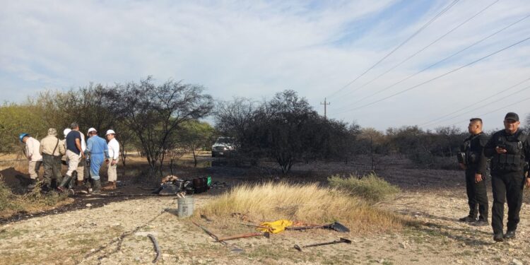Alertan por derrame en toma clandestina de hidrocarburos