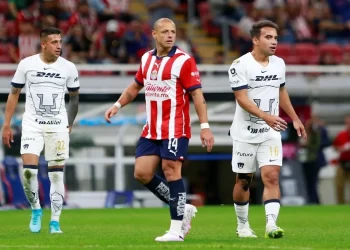 Javier ‘Chicharito’ Hernández busca romper su mala racha goleadora en el Estadio Azteca