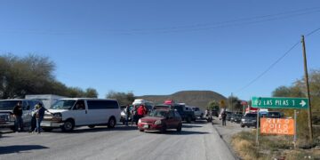 Campesinos se oponen a que Rumbo Nuevo sea de cuota, cierran carretera