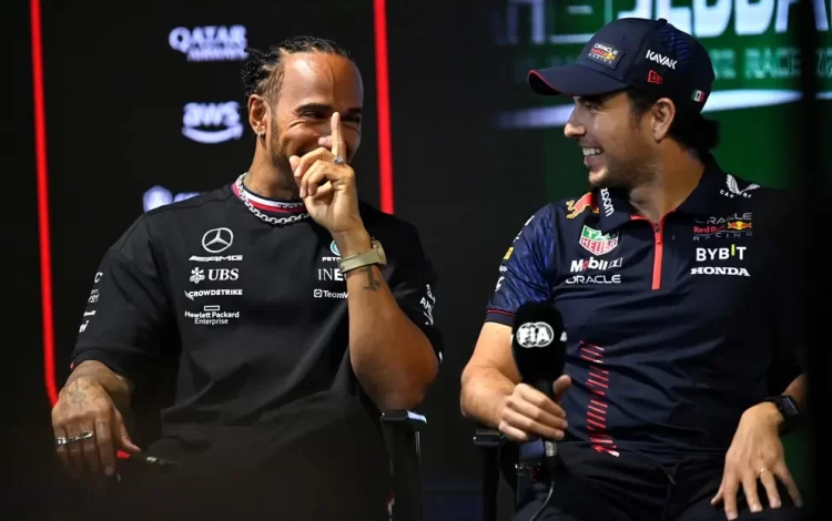 Checo Pérez y Christian Horner comentan sobre la llegada de Lewis Hamilton a Ferrari