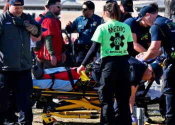 Acusados dos adolescentes por tiroteo en Kansas City: Uno muerto y más de 20 heridos