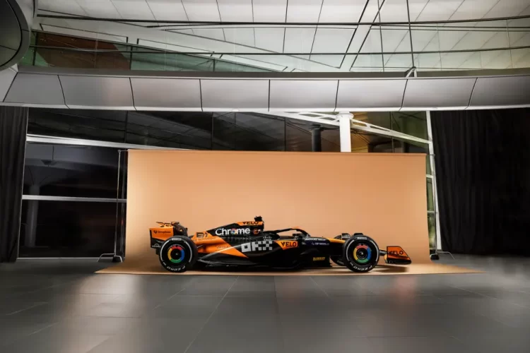 McLaren presenta el MCL38 con la esperanza de seguir progresando en la Fórmula Uno