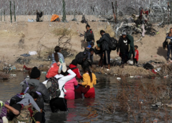 Nueva ley de Texas aumenta penas para el tráfico de inmigrantes