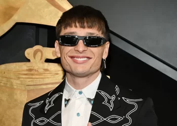 Peso Pluma gana el Grammy al mejor álbum de música mexicana