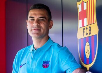 Presidente del Barcelona confirma que Rafa Márquez podría ser el nuevo entrenador