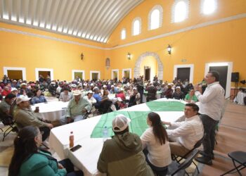 Recibe Geño Hernández apoyo de tultecos para llegar al Senado por el PVM