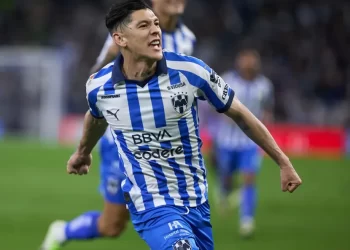 Monterrey triunfa ante Mazatlán y se mantiene como líder invicto