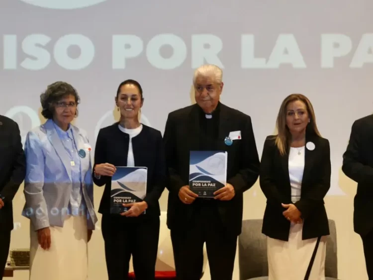 Claudia Sheinbaum firma Compromiso por la Paz y plantea trabajar en coincidencias
