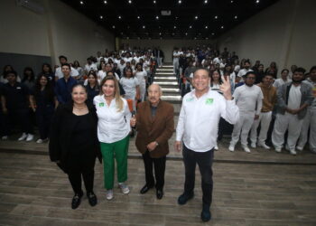 “Geño” y Maki Impulsarán desde el Senado titulación profesional gratuita