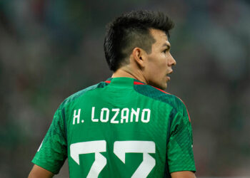 Hirving Lozano critica el proceso mundialista bajo el mando de Tata Martino