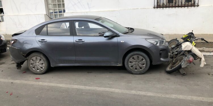 Carambola vehicular en el cruce de las calles 19 y Zaragoza de Cd. Victoria