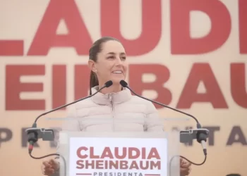 Claudia Sheinbaum rechaza Ley SB4 de Texas por discriminatoria a migrantes