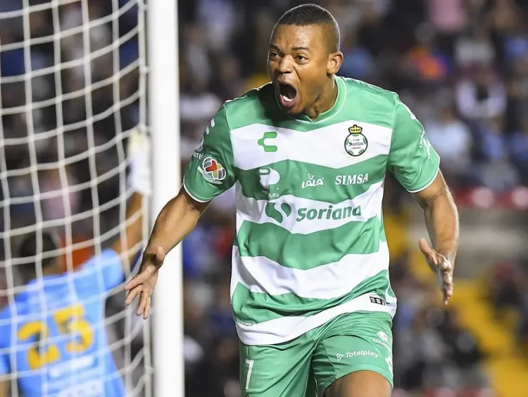 Santos suma segunda victoria al hilo tras imponerse 1-0 a Querétaro