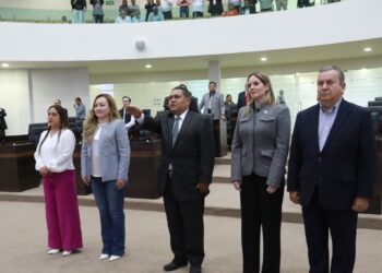 Rinde protesta como Diputado Local de Morena Alejeadro Ruiz Nava