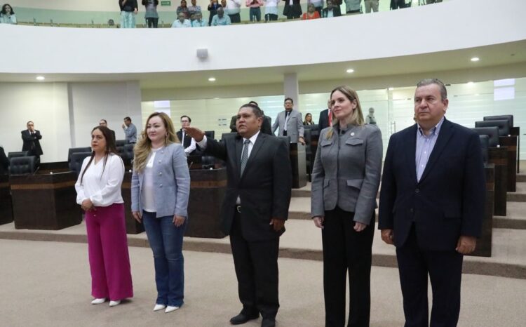 Rinde protesta como Diputado Local de Morena Alejeadro Ruiz Nava