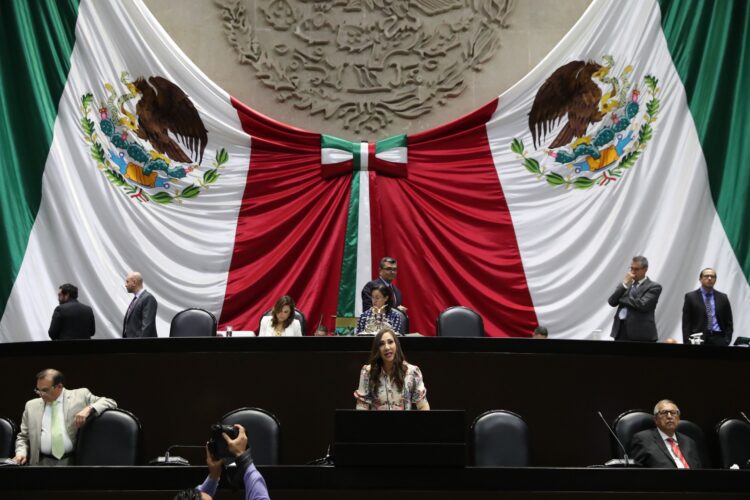 Aprueban adopción gradual de innovaciones tecnológicas en sistemas de transporte para mejorar seguridad vial