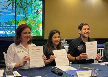 Firman candidatos del PAN acuerdo con la COPARMEX en Matamoros