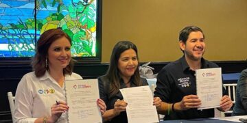 Firman candidatos del PAN acuerdo con la COPARMEX en Matamoros