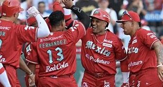 Diablos Rojos de México vence 4-3 a Yankees de Nueva York en su regreso a la CDMX