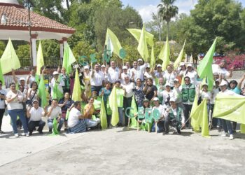 Se suman habitantes de Hidalgo a Geño Hernández para que sea su senador