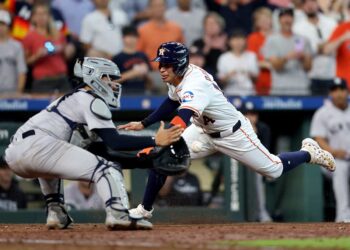 Los Yankees rieron al final; vencen 5-4 a Los Astros de Houston