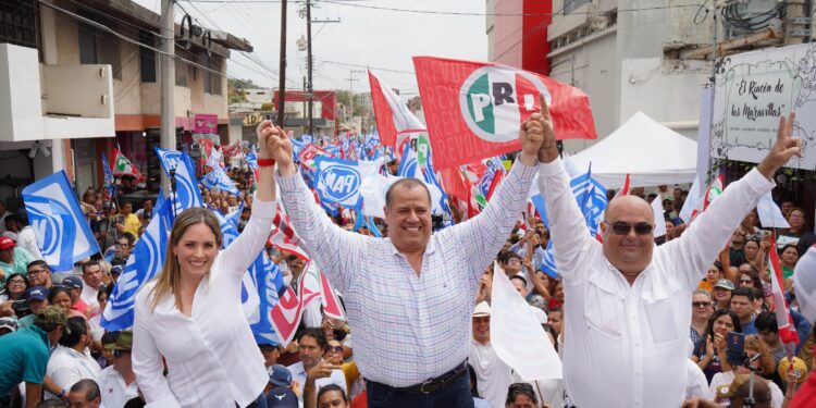 Une Almaraz a miles por Victoria