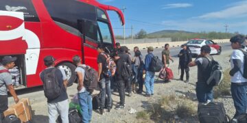 Autobús se avería en Mainero sobre carretera Victoria-Monterrey