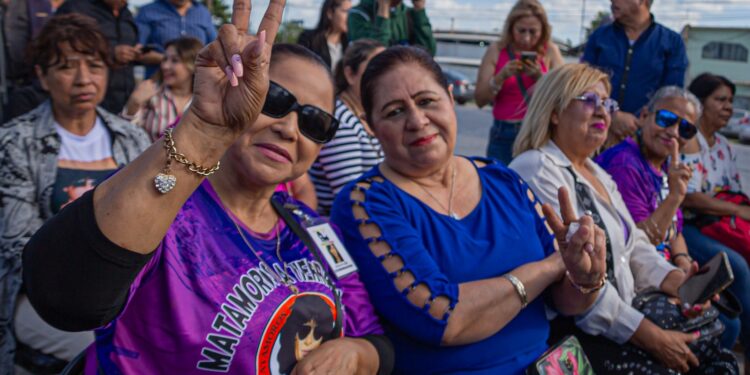 Rinde Matamoros homenaje al cantante Rigo Tovar a 78 años de su natalicio y 19 de su muerte