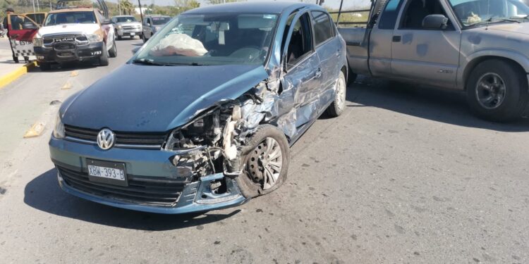 Carambola vehicular frente al Planetario de Cd. Victoria; conductora herida