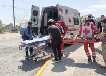 Carambola vehicular frente al Planetario de Cd. Victoria; conductora herida