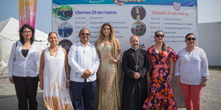 Coronan en Matamoros a Viana Silva como reina del Festival del Mar en Playa Bagdad