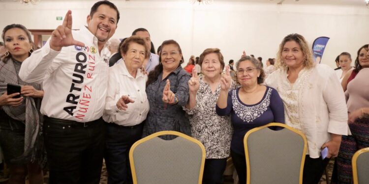 Pide Arturo Núñez en Tampico-Madero votar por la seguridad y la paz en junio