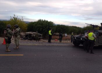 Muere militar en accidente carretero