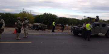 Muere militar en accidente carretero
