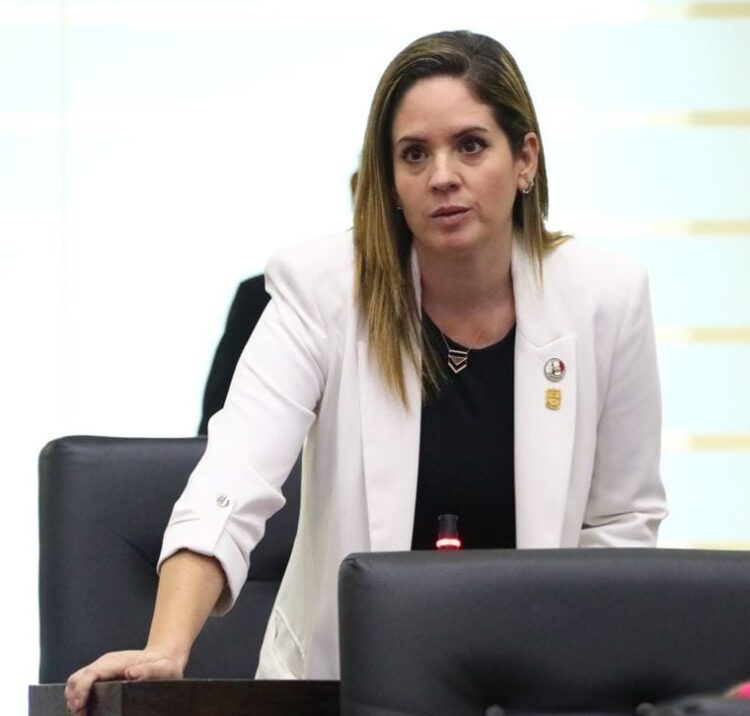Se registrará Alejandra Cárdenas como precandidata a Diputada Local en el PRI