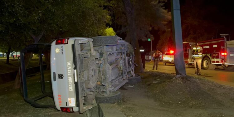 Choca patrulla de la Guardia Estatal: dos agentes lesionados