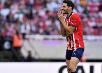 León vence 2-1 a Chivas previo a los Clásicos ante América