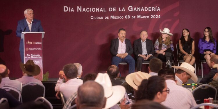 Conmemoran productores pecuarios de México el Día Nacional de la Ganadería