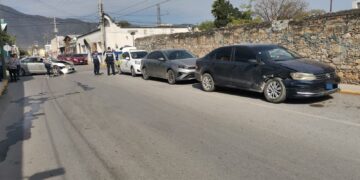 Fuerte choque vehicular en crucero de calles 18 y Ocampo