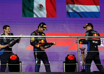 ‘Seguimos siendo muy fuertes’ señala el piloto mexicano Sergio Pérez
