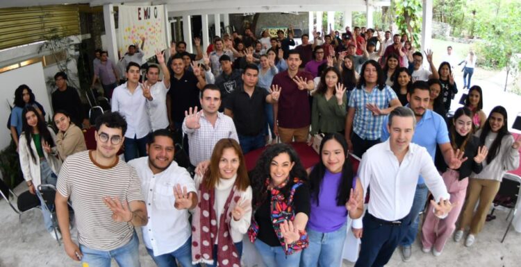 Jóvenes victorenses dan su apoyo a Olga Sosa para el Senado