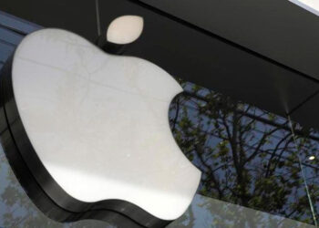 Apple acuerda pagar $490 millones en demanda por supuesto fraude de Tim Cook