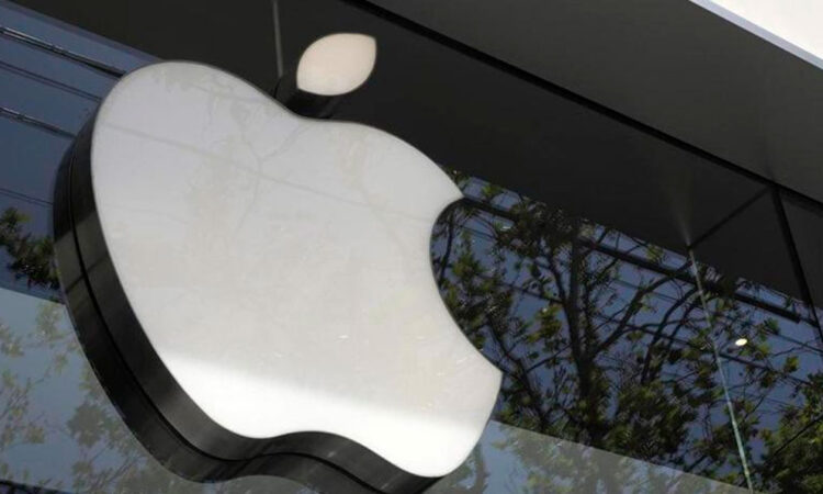 Apple acuerda pagar $490 millones en demanda por supuesto fraude de Tim Cook