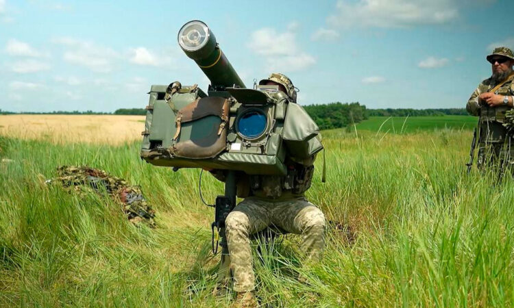 Estados Unidos anuncia ayuda adicional de $300 millones para Ucrania