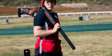 Alejandra Ramírez gana medalla de plata en la prueba de fosa olímpica femenil