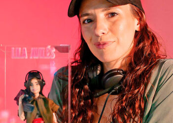 La cineasta mexicana Lila Avilés inmortalizada en una muñeca Barbie