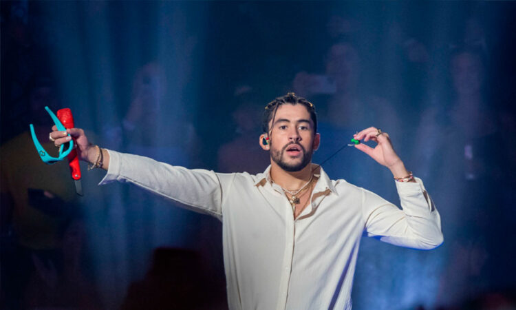Bad Bunny será presentador en los Óscar y desata controversia en las redes sociales