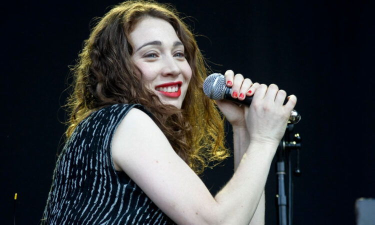 Brecha de género en festivales de música mexicanos: Mujeres aún subrepresentadas en el escenario